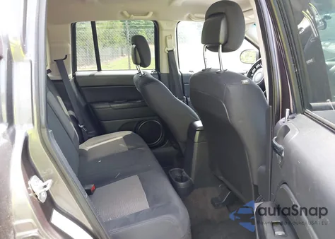 2014 Jeep Compass Sport из США, поврежденный, VIN 1C4NJDBB9ED800255